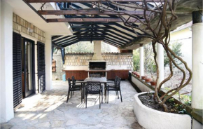 Three-Bedroom Holiday Home in Dobrota